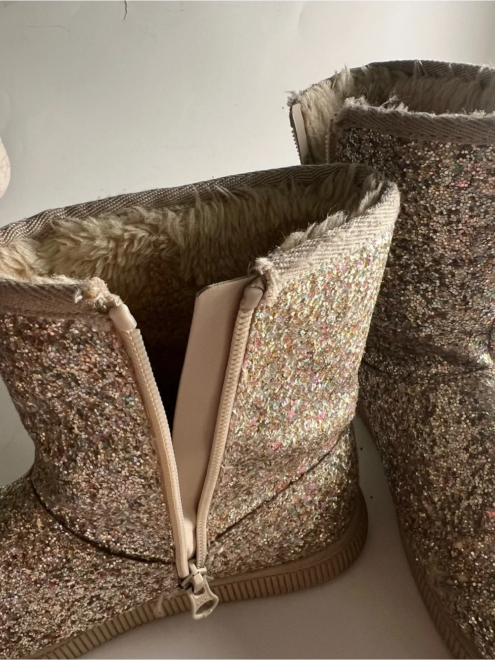 Cat & Jack Glitter Faux Fur Lined Kid’s Boots Size 3